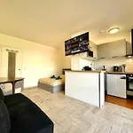 Cannes Plaza By Scls Locations