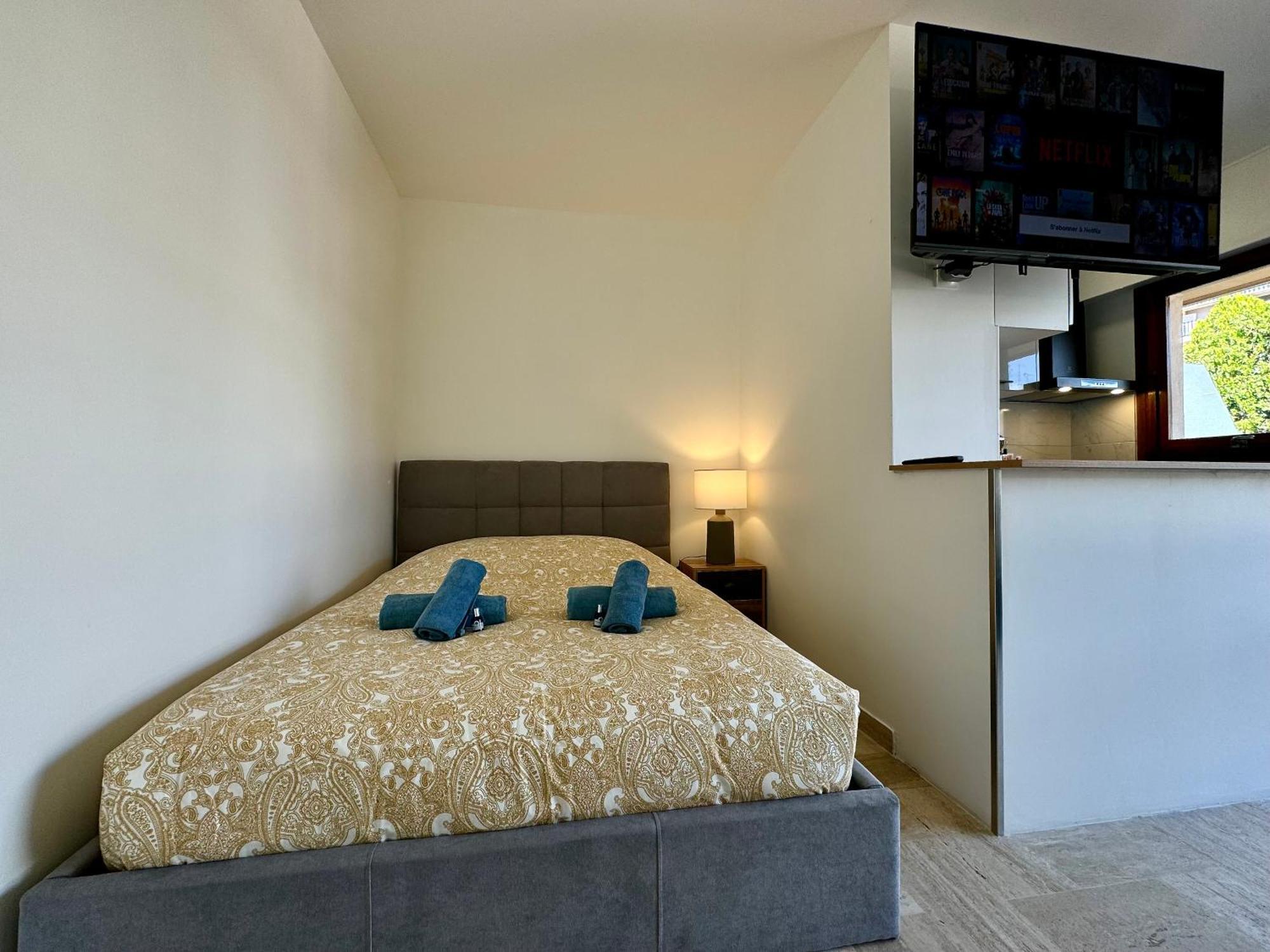 Apartment Plaza By Scls Locations