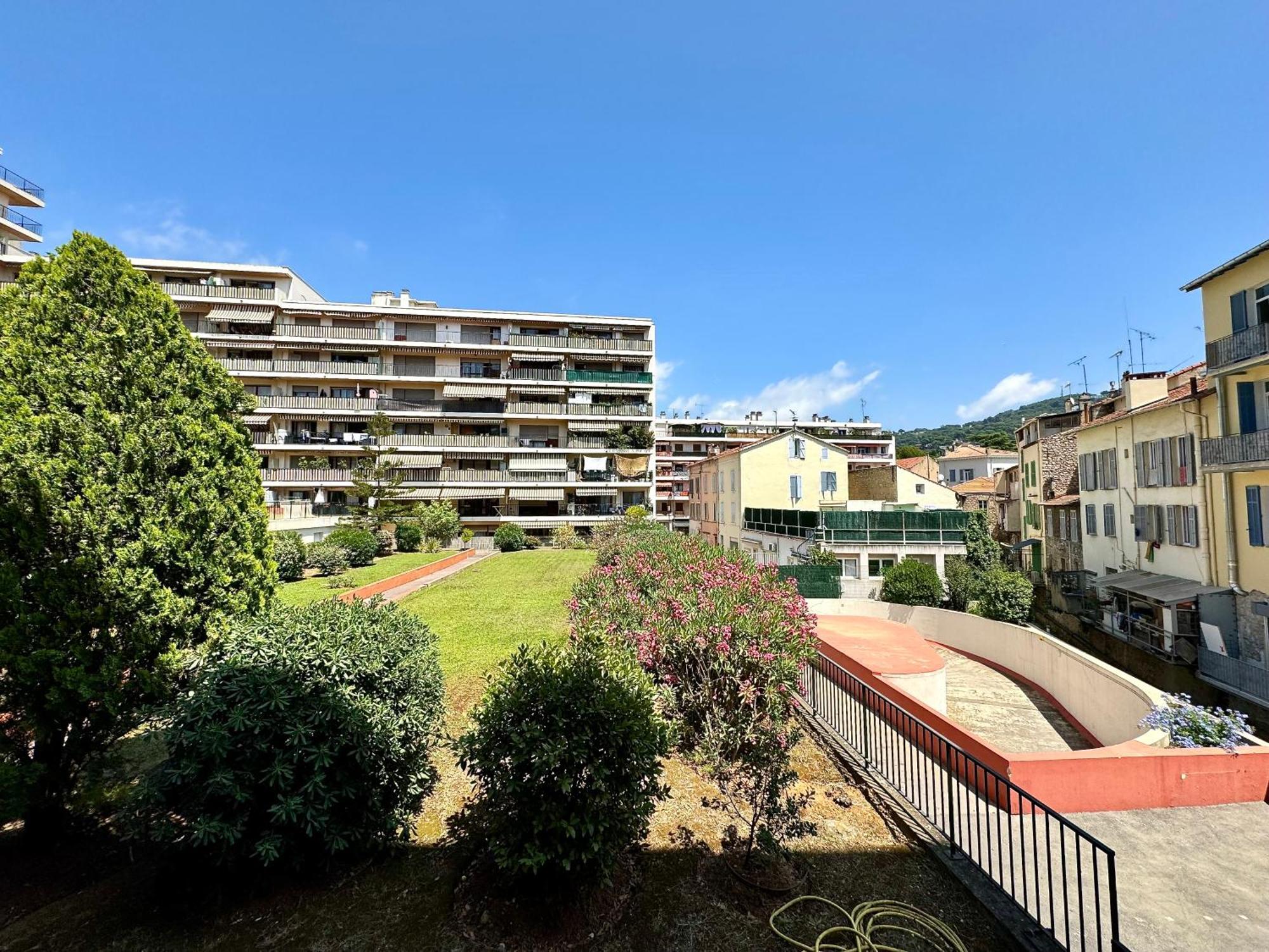 Apartment Plaza By Scls Locations *
